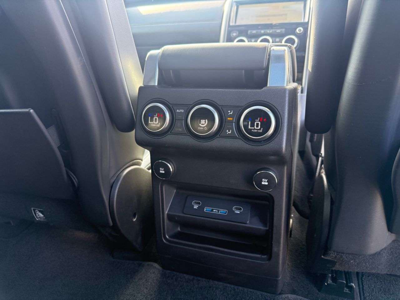 2019 LAND ROVER DISCOVERY 5 2019 LAND ROVER DISCOVERY 5