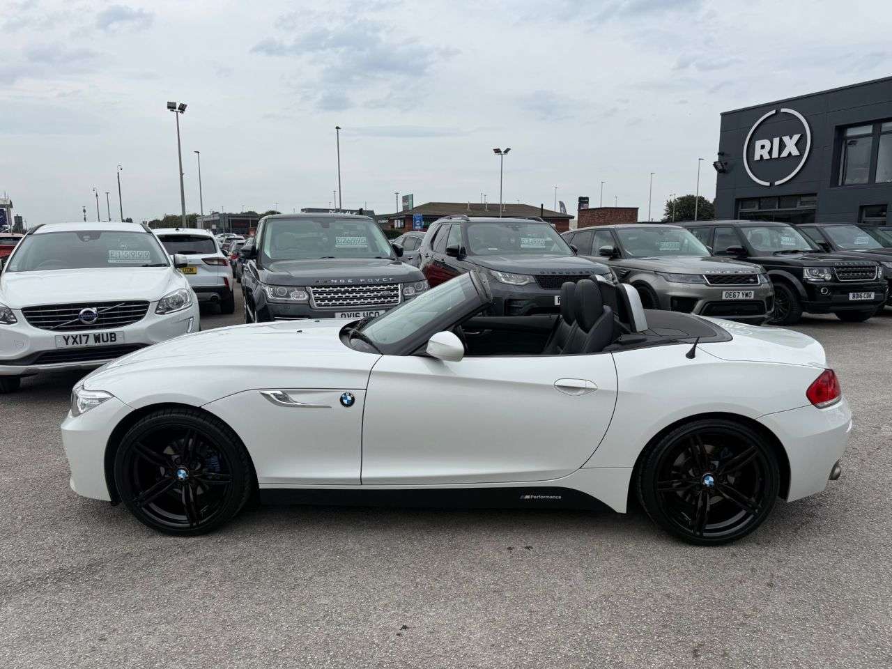 A 2013 BMW Z4 2.0 18i M Sport Convertible 2dr Petrol Manual sDrive Euro 6 -FINISHED IN AL A 2013 BMW Z4 2.0 18i M Sport Convertible 2dr Petrol Manual sDrive Euro 6 -FINISHED IN AL
