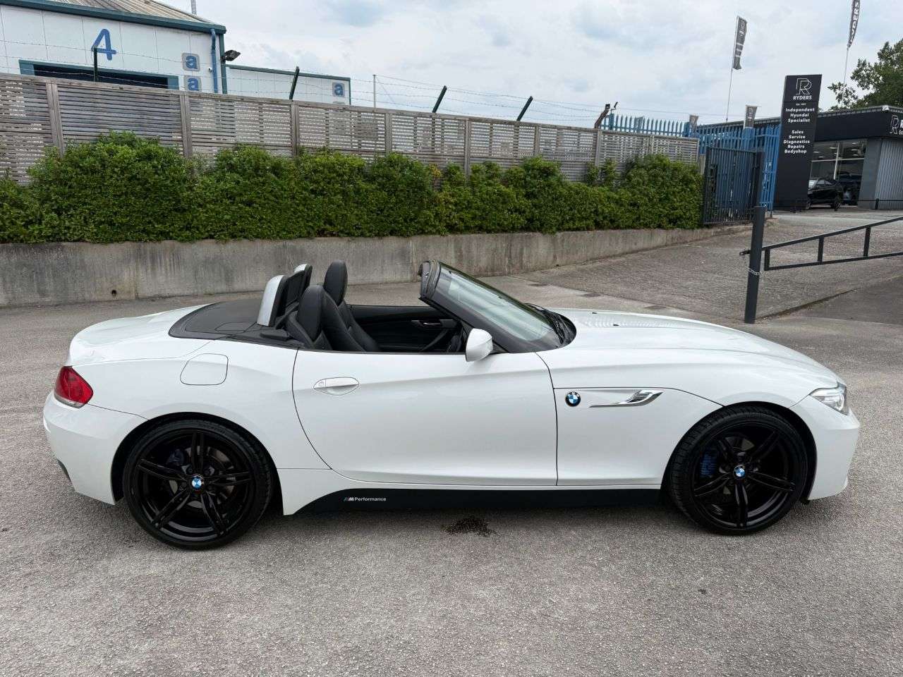 2013 BMW Z4 2013 BMW Z4