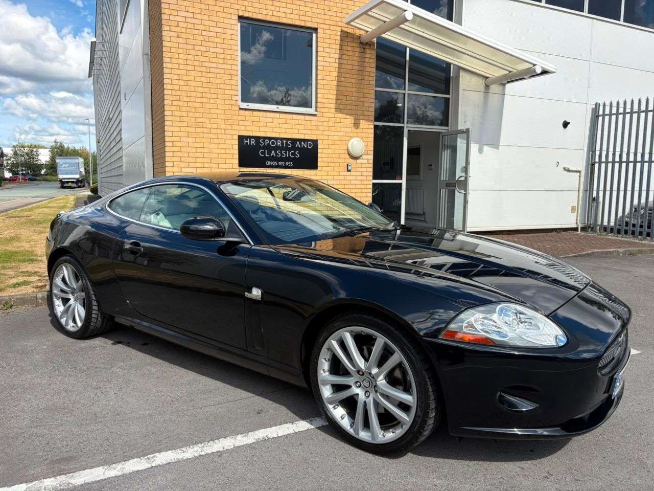 A 2006 JAGUAR XK 4.2 V8 Coupe 2dr Petrol Auto Euro 4 (300 ps)-Fantastic Low Mileage Example- A 2006 JAGUAR XK 4.2 V8 Coupe 2dr Petrol Auto Euro 4 (300 ps)-Fantastic Low Mileage Example-
