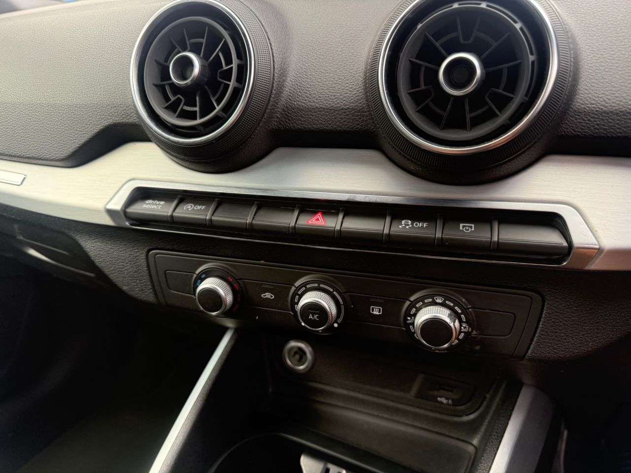 2018 AUDI Q2 2018 AUDI Q2
