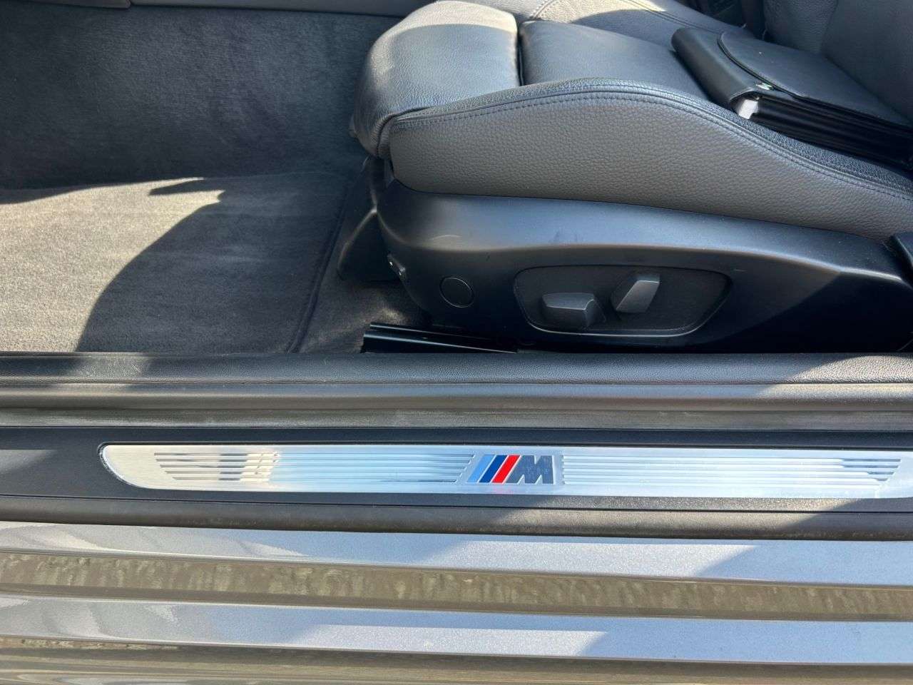 2011 BMW 3 SERIES 2011 BMW 3 SERIES