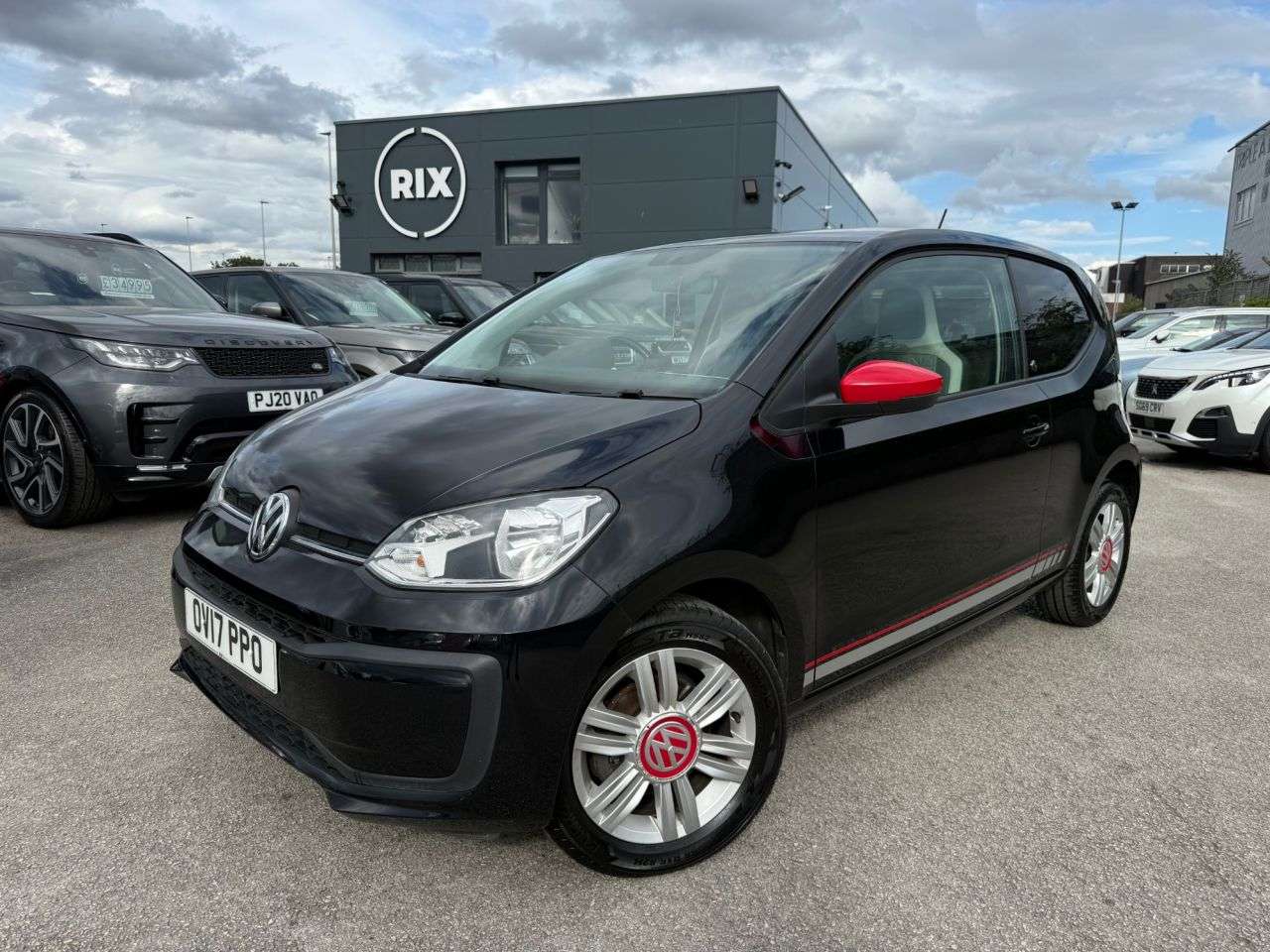 A 2017 VOLKSWAGEN UP! 1.0 up! beats Hatchback 3dr Petrol Manual Euro 6 (75 ps) A 2017 VOLKSWAGEN UP! 1.0 up! beats Hatchback 3dr Petrol Manual Euro 6 (75 ps)