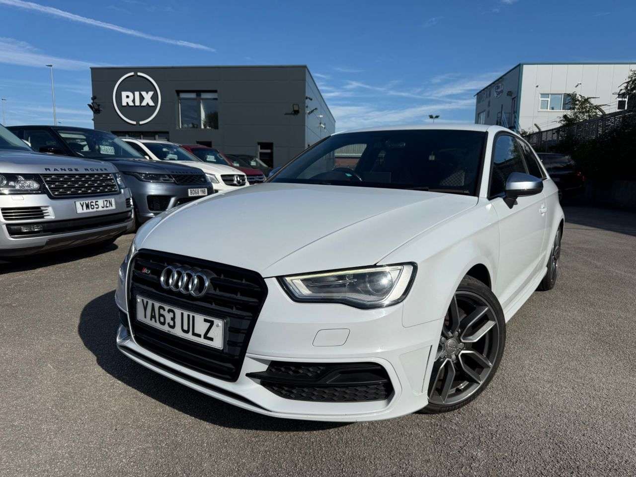 A 2014 AUDI S3 2.0 TFSI Hatchback 3dr Petrol Manual quattro Euro 6 (s/s) (300 ps)-4 Former A 2014 AUDI S3 2.0 TFSI Hatchback 3dr Petrol Manual quattro Euro 6 (s/s) (300 ps)-4 Former
