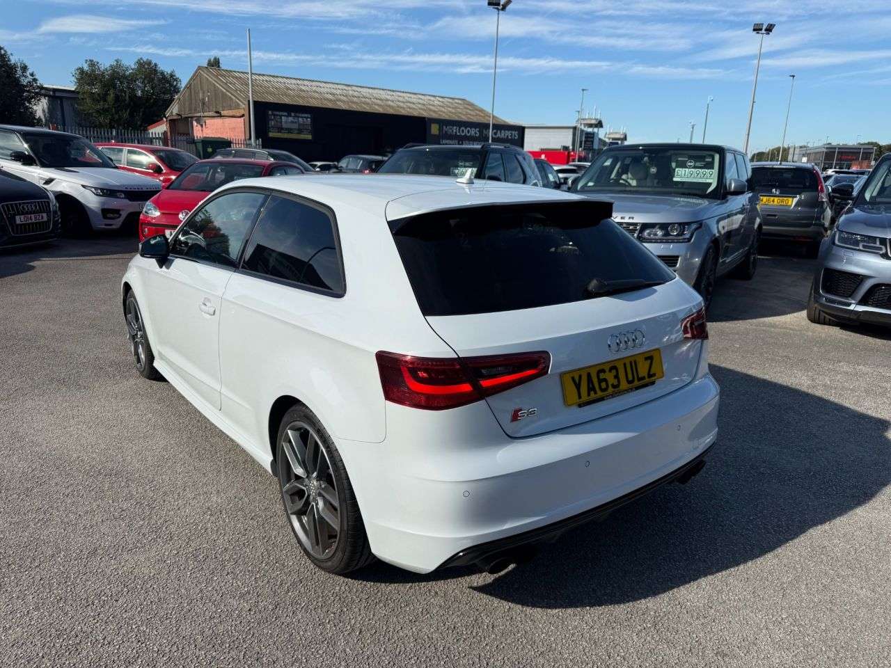 A 2014 AUDI S3 2.0 TFSI Hatchback 3dr Petrol Manual quattro Euro 6 (s/s) (300 ps)-4 Former A 2014 AUDI S3 2.0 TFSI Hatchback 3dr Petrol Manual quattro Euro 6 (s/s) (300 ps)-4 Former