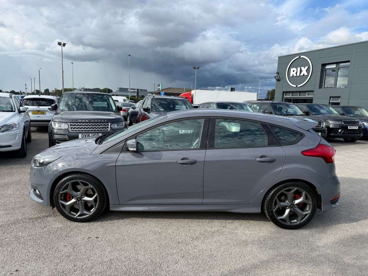 A 2017 FORD FOCUS 2.0 TDCi ST-3 Hatchback 5dr Diesel Manual Euro 6-2 OWNER FROM NEW-FINISHED A 2017 FORD FOCUS 2.0 TDCi ST-3 Hatchback 5dr Diesel Manual Euro 6-2 OWNER FROM NEW-FINISHED