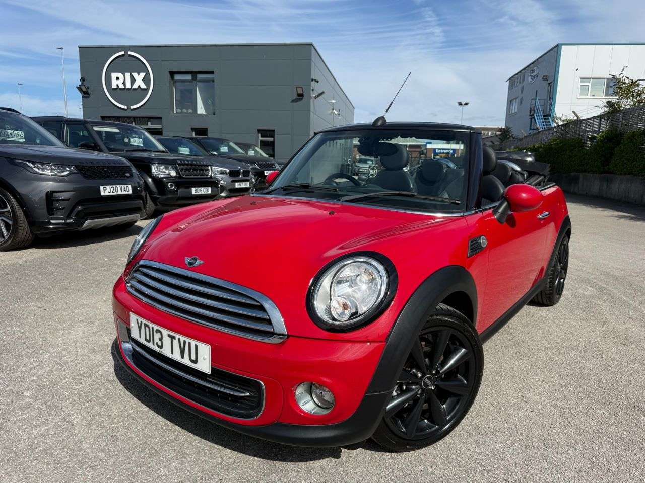 A 2013 MINI CONVERTIBLE 1.6 Cooper Convertible 2dr Petrol Manual Euro 5 (s/s) (122 ps)1 FORMER KEEP A 2013 MINI CONVERTIBLE 1.6 Cooper Convertible 2dr Petrol Manual Euro 5 (s/s) (122 ps)1 FORMER KEEP