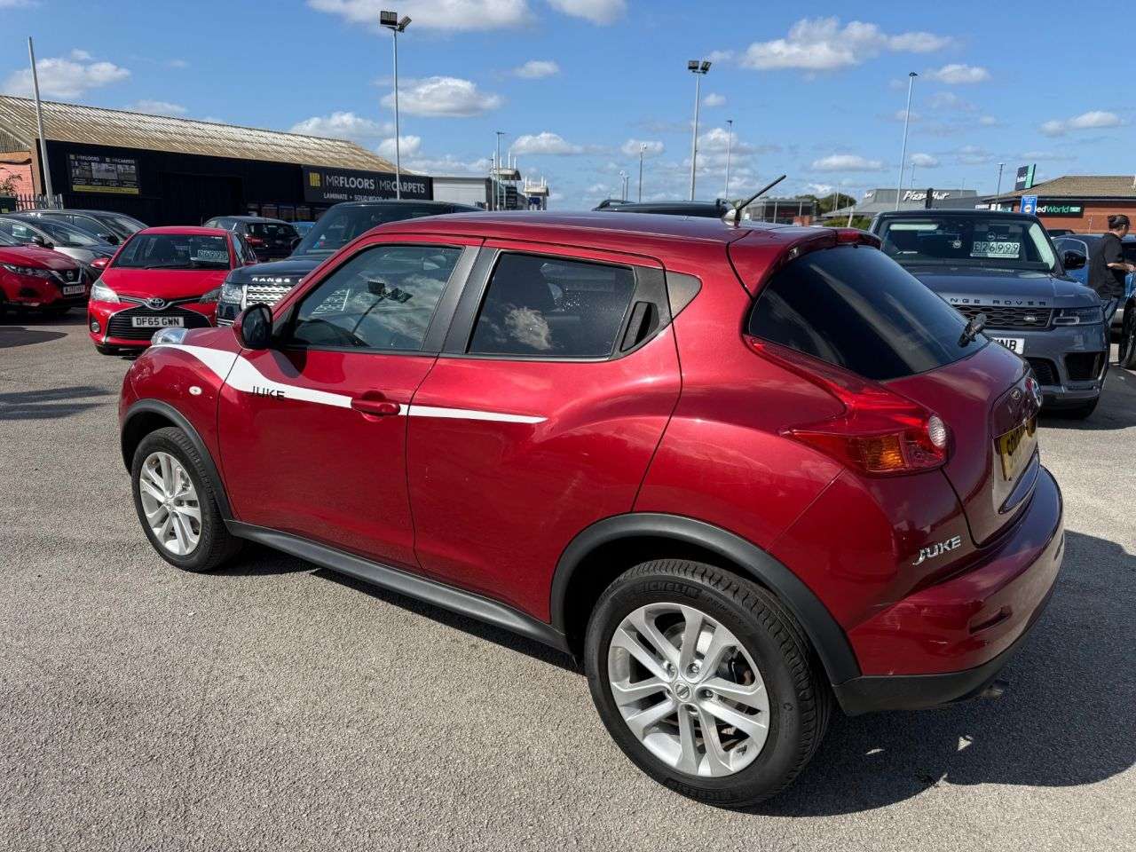 A 2013 NISSAN JUKE 1.6 Acenta Premium SUV 5dr Petrol CVT Euro 5 (117 ps) 1 OWNER FROM NEW-GREA A 2013 NISSAN JUKE 1.6 Acenta Premium SUV 5dr Petrol CVT Euro 5 (117 ps) 1 OWNER FROM NEW-GREA
