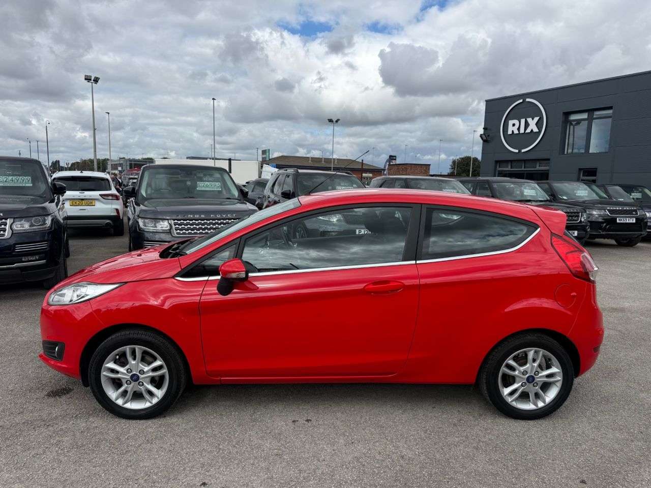 A 2015 FORD FIESTA 1.25 Zetec Hatchback 3dr Petrol Manual Euro 5 (82 ps) 1 FORMER KEEPER-6 SER A 2015 FORD FIESTA 1.25 Zetec Hatchback 3dr Petrol Manual Euro 5 (82 ps) 1 FORMER KEEPER-6 SER
