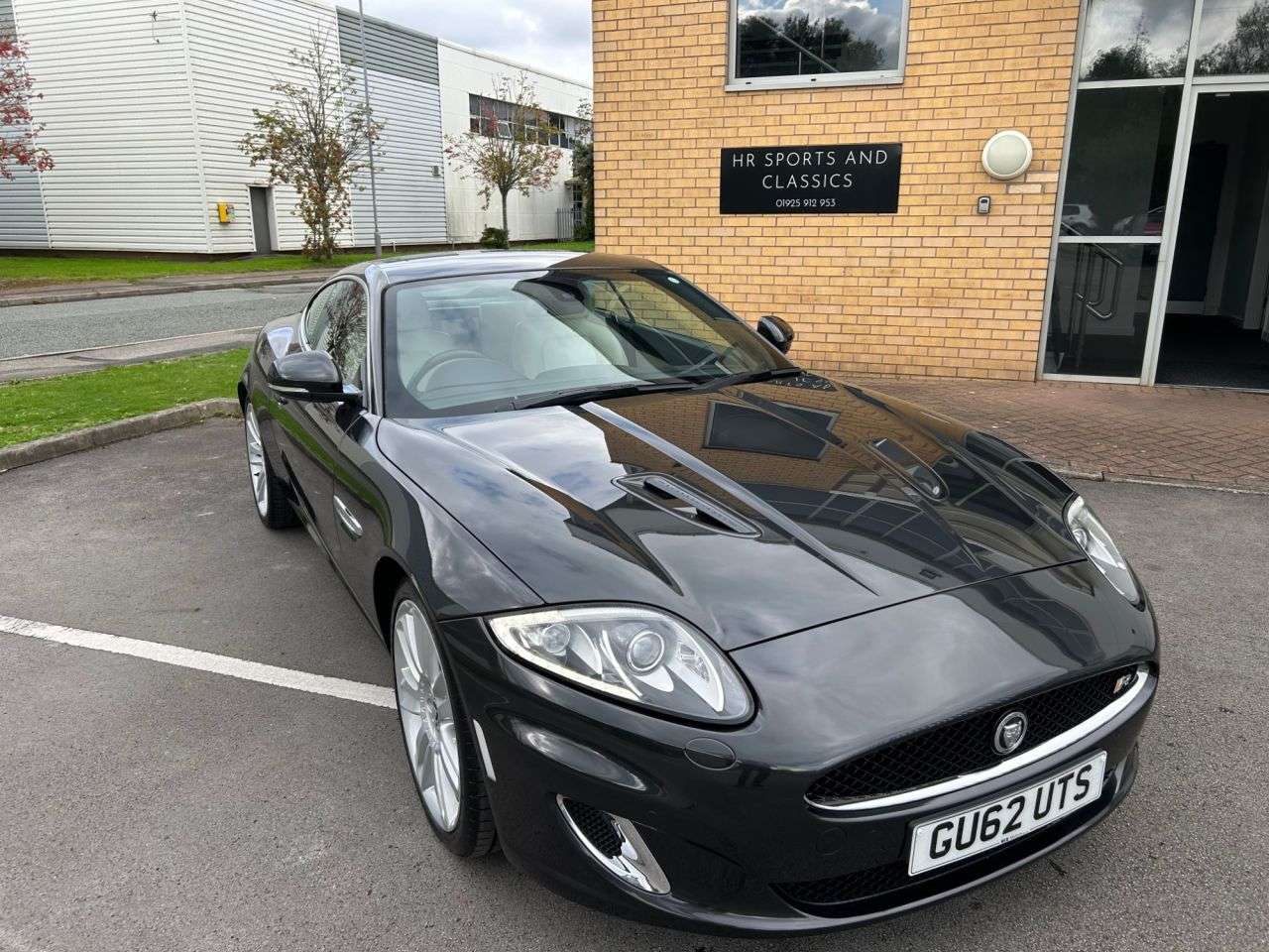 A 2012 JAGUAR XKR 5.0 V8 Coupe 2dr Petrol Auto Euro 5 (510 ps)-Fantastic Example-3 Former Kee A 2012 JAGUAR XKR 5.0 V8 Coupe 2dr Petrol Auto Euro 5 (510 ps)-Fantastic Example-3 Former Kee