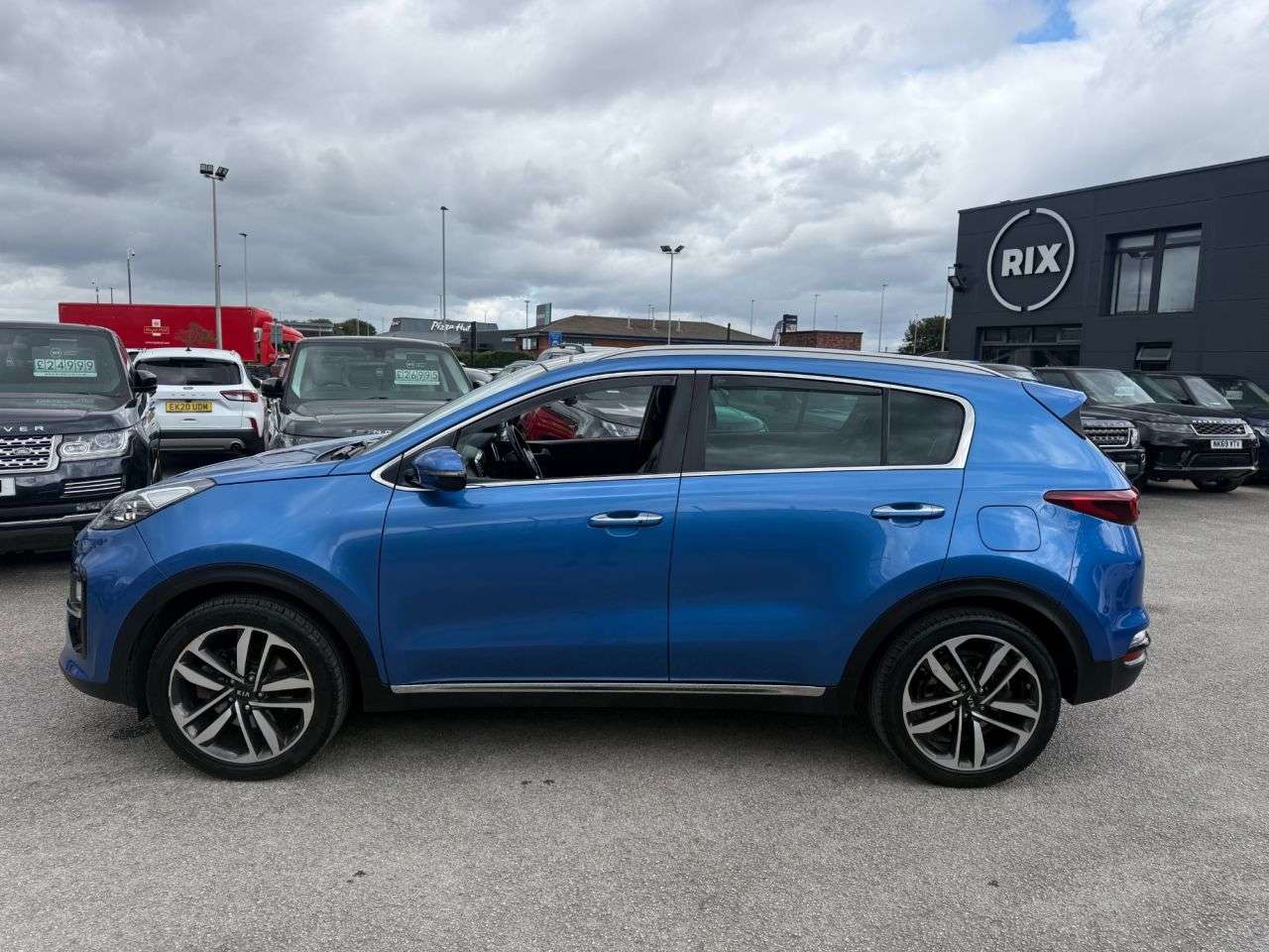 A 2018 KIA SPORTAGE 1.6 T-GDi 4 SUV 5dr Petrol Manual Euro 6 (s/s) (174 bhp) 7 MAIN DEALER SERV A 2018 KIA SPORTAGE 1.6 T-GDi 4 SUV 5dr Petrol Manual Euro 6 (s/s) (174 bhp) 7 MAIN DEALER SERV