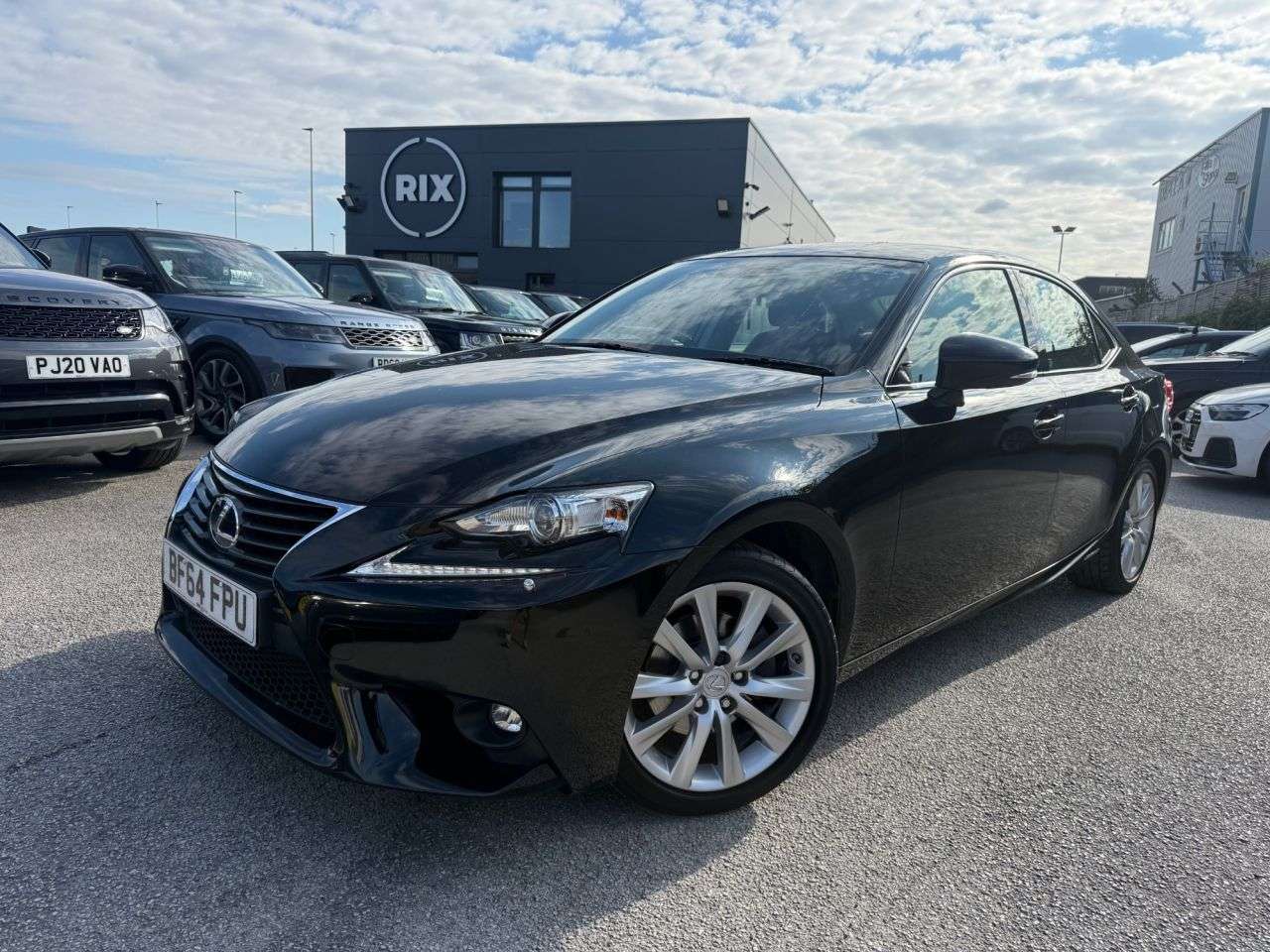 A 2014 LEXUS IS 2.5 300h Executive Edition Saloon 4dr Petrol Hybrid E-CVT Euro 5 (s/s) (223 A 2014 LEXUS IS 2.5 300h Executive Edition Saloon 4dr Petrol Hybrid E-CVT Euro 5 (s/s) (223