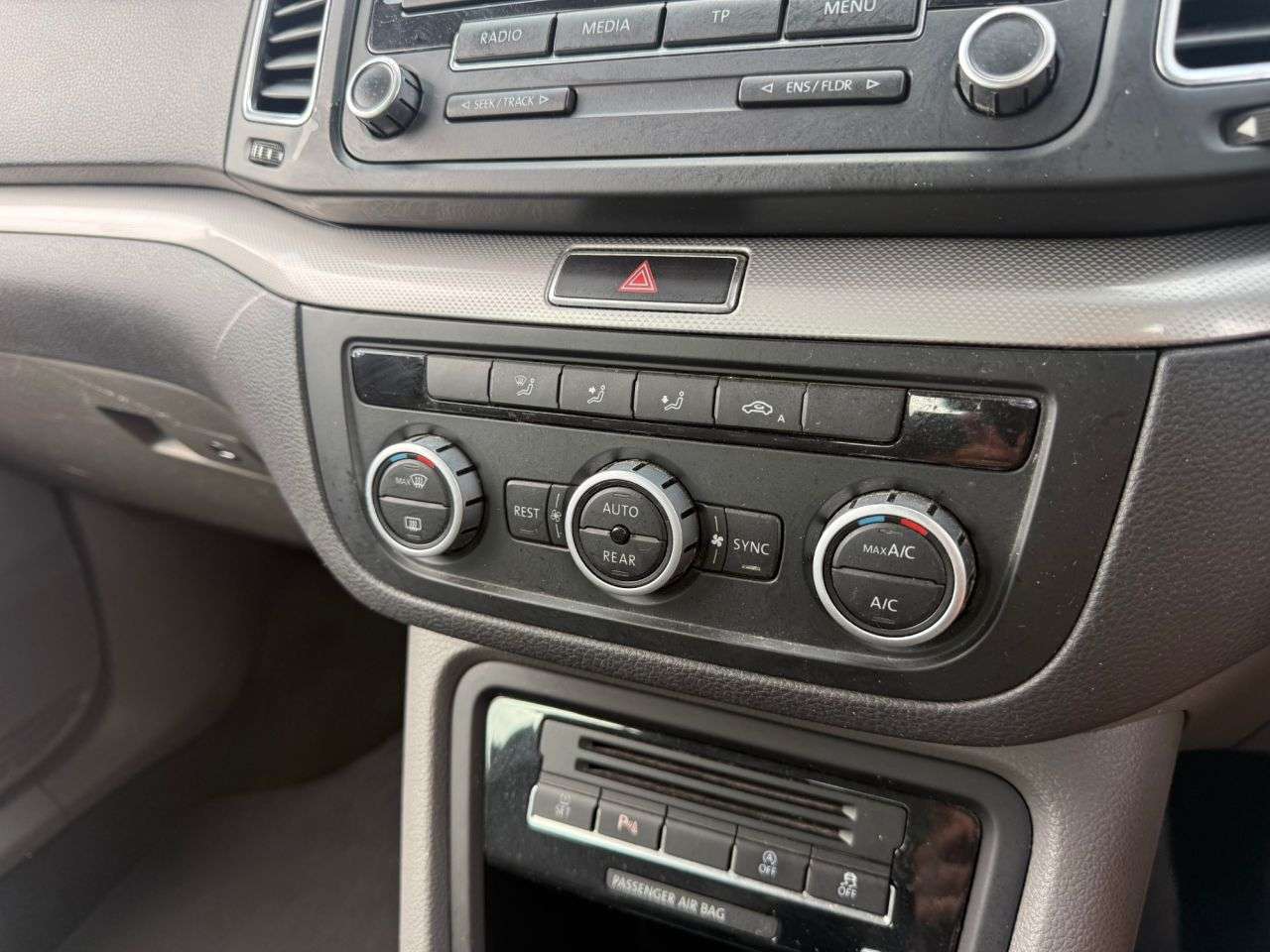 2015 VOLKSWAGEN SHARAN 2015 VOLKSWAGEN SHARAN