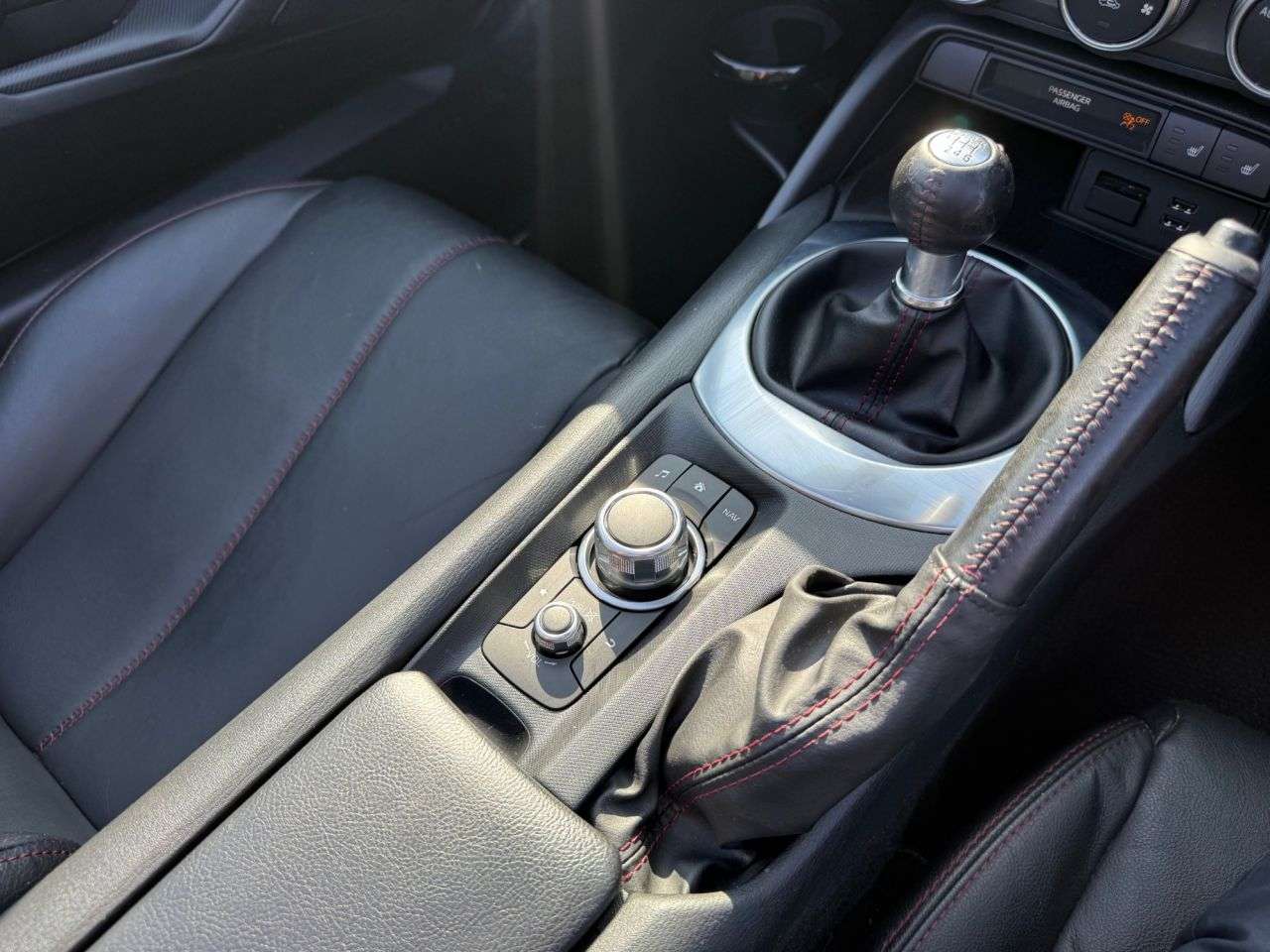 2016 MAZDA MX-5 2016 MAZDA MX-5
