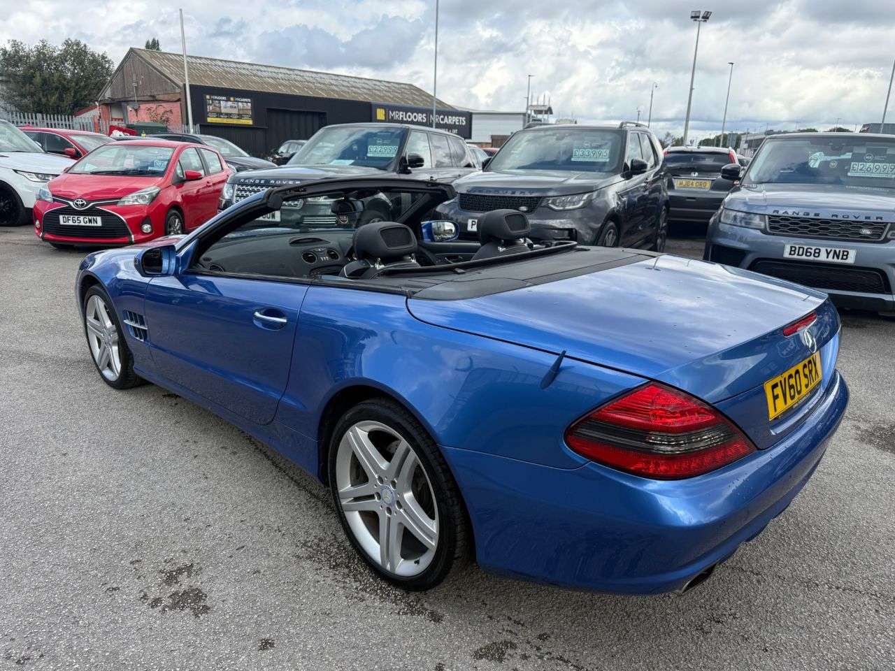 A 2010 MERCEDES-BENZ SL CLASS 3.0 SL300 Convertible 2dr Petrol 7G-Tronic-14 SERVICE STAMPS FINISHE DIN MA A 2010 MERCEDES-BENZ SL CLASS 3.0 SL300 Convertible 2dr Petrol 7G-Tronic-14 SERVICE STAMPS FINISHE DIN MA