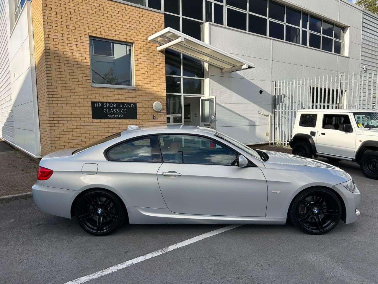 A 2011 BMW 3 SERIES 3.0 335d M Sport Coupe 2dr Diesel Steptronic-Factory Extras Worth £5,111.00 A 2011 BMW 3 SERIES 3.0 335d M Sport Coupe 2dr Diesel Steptronic-Factory Extras Worth £5,111.00