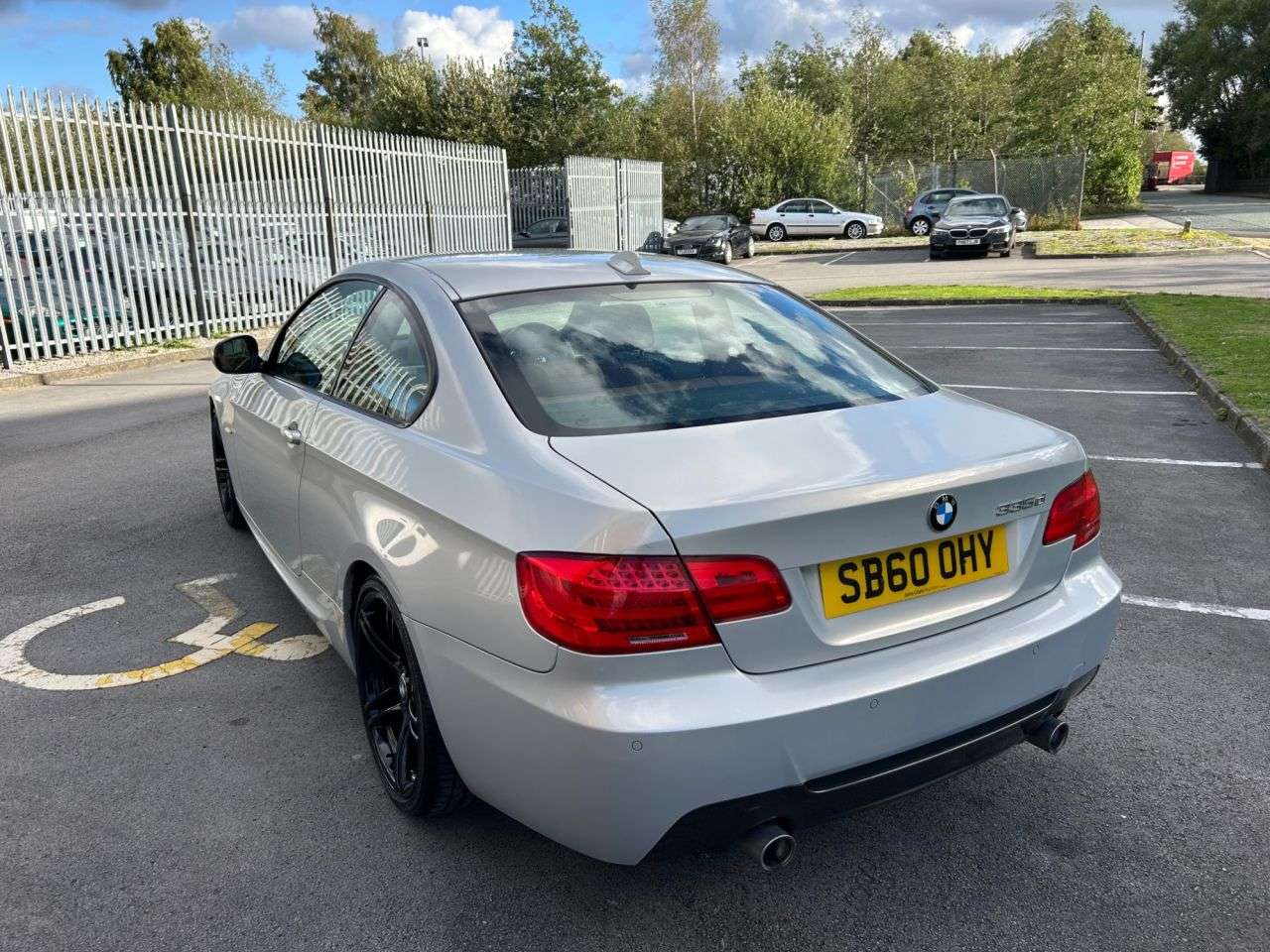 2011 BMW 3 SERIES 2011 BMW 3 SERIES