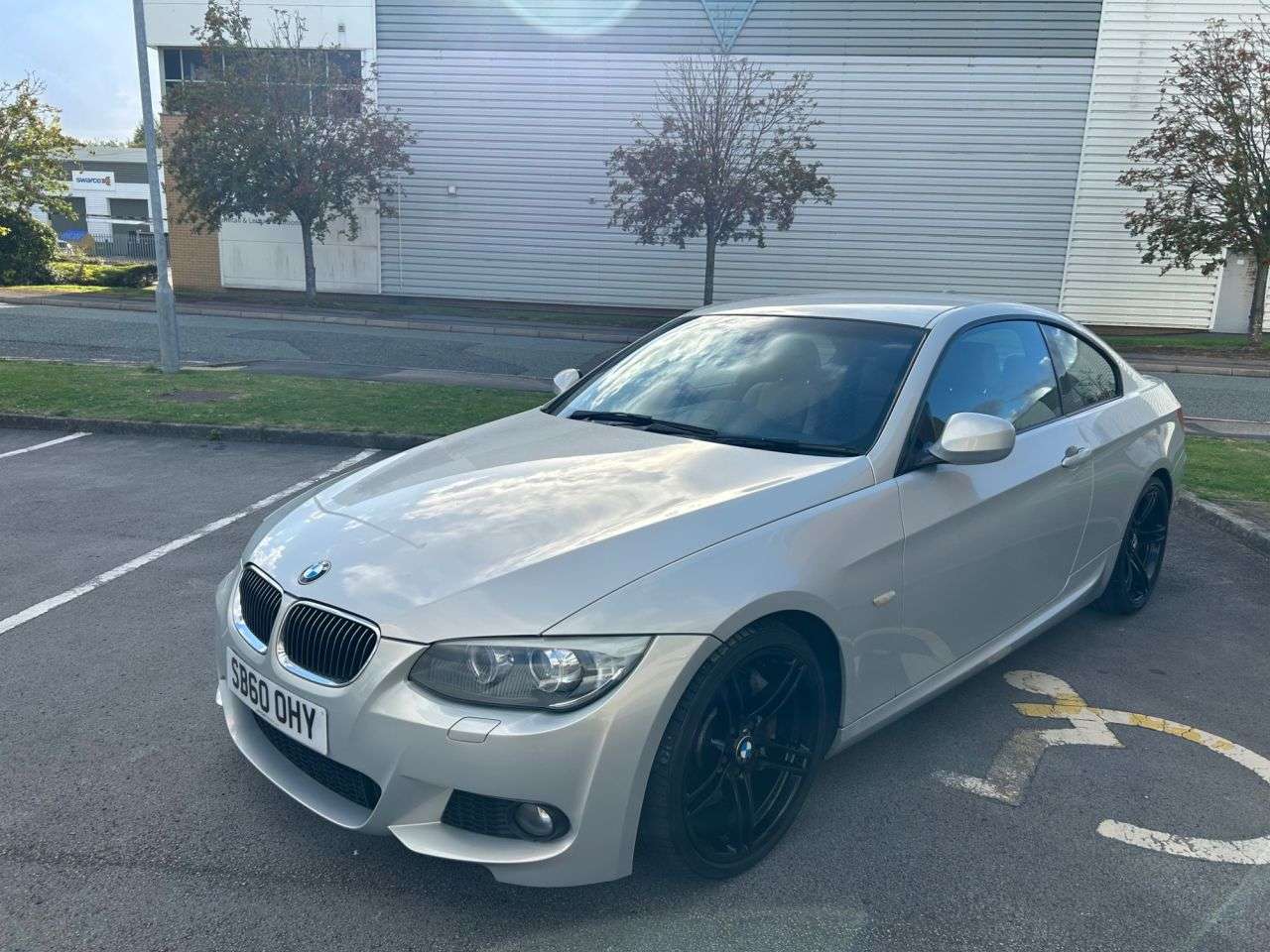 2011 BMW 3 SERIES 2011 BMW 3 SERIES