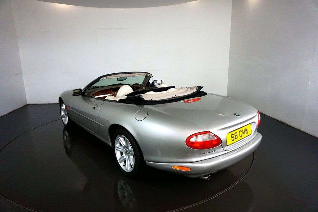 1998 JAGUAR XK8 1998 JAGUAR XK8