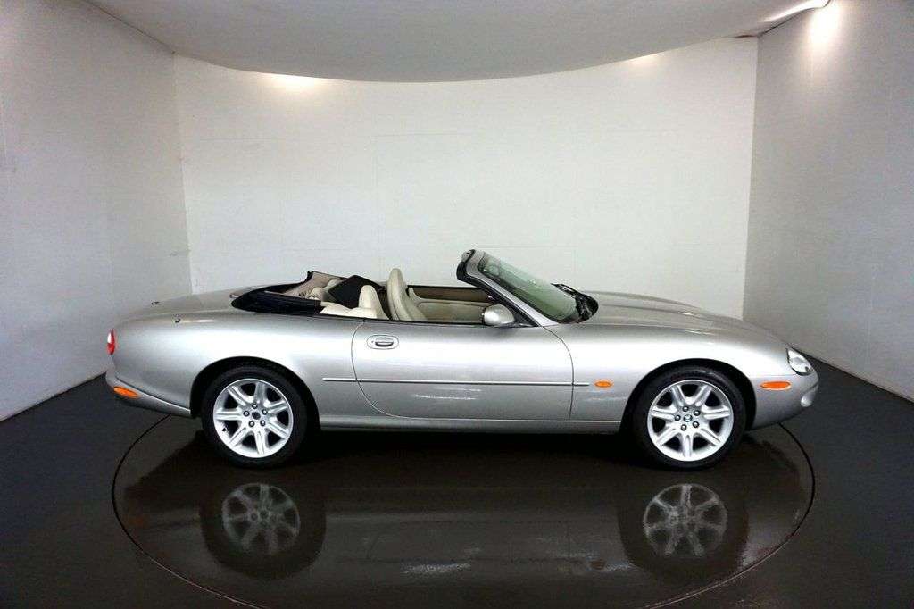 1998 JAGUAR XK8 1998 JAGUAR XK8