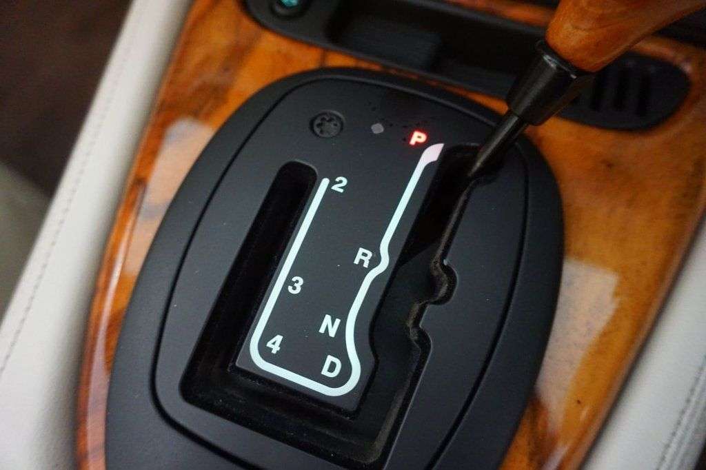 1998 JAGUAR XK8 1998 JAGUAR XK8