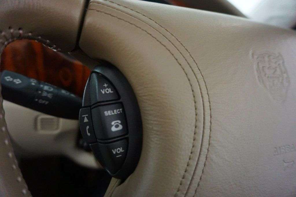 1998 JAGUAR XK8 1998 JAGUAR XK8