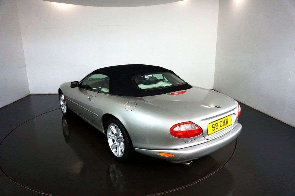 1998 JAGUAR XK8 1998 JAGUAR XK8