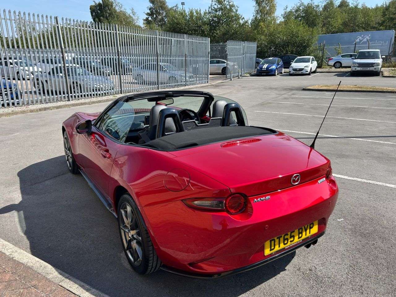 2016 MAZDA MX-5 2016 MAZDA MX-5