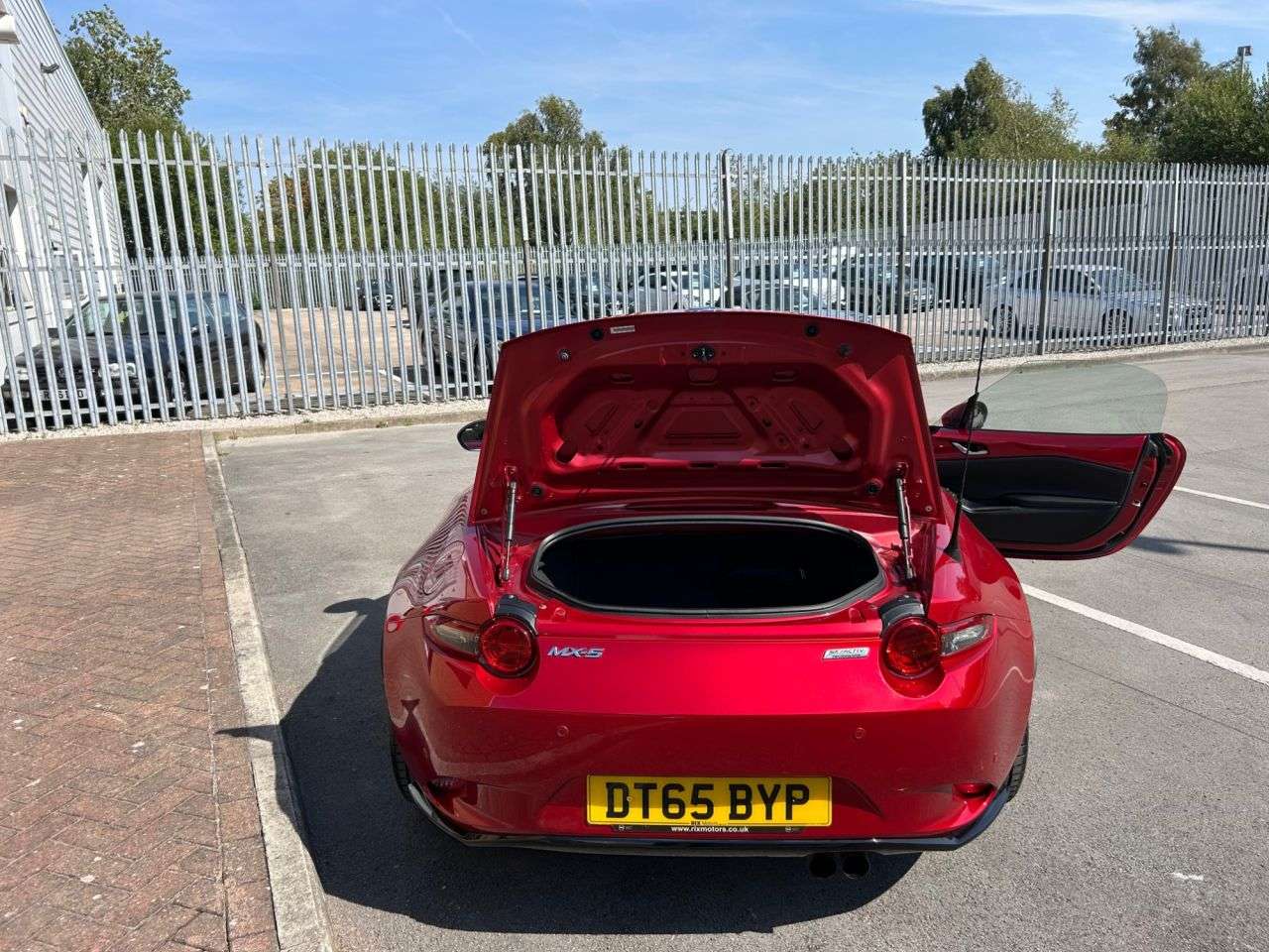 2016 MAZDA MX-5 2016 MAZDA MX-5