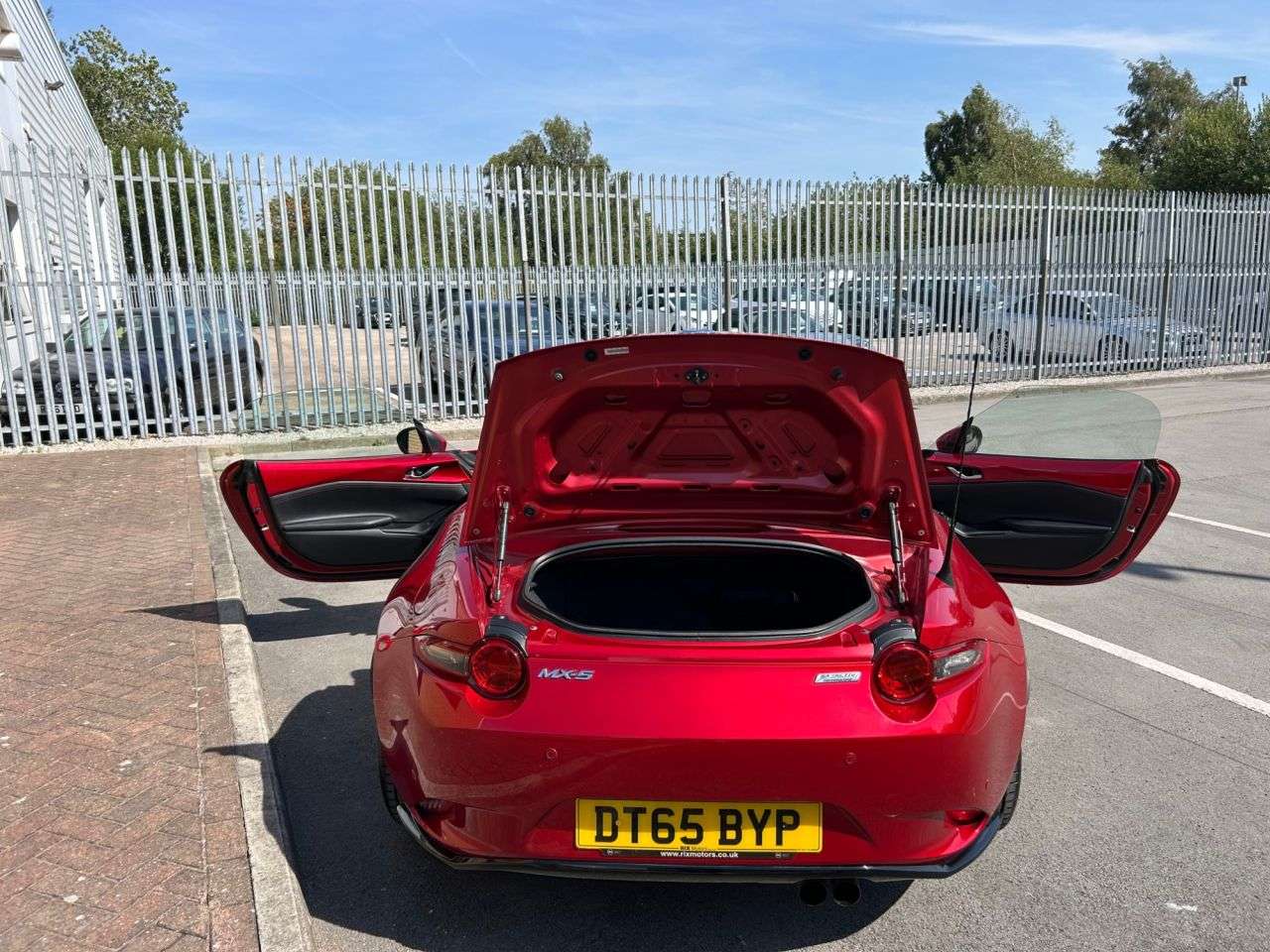 2016 MAZDA MX-5 2016 MAZDA MX-5