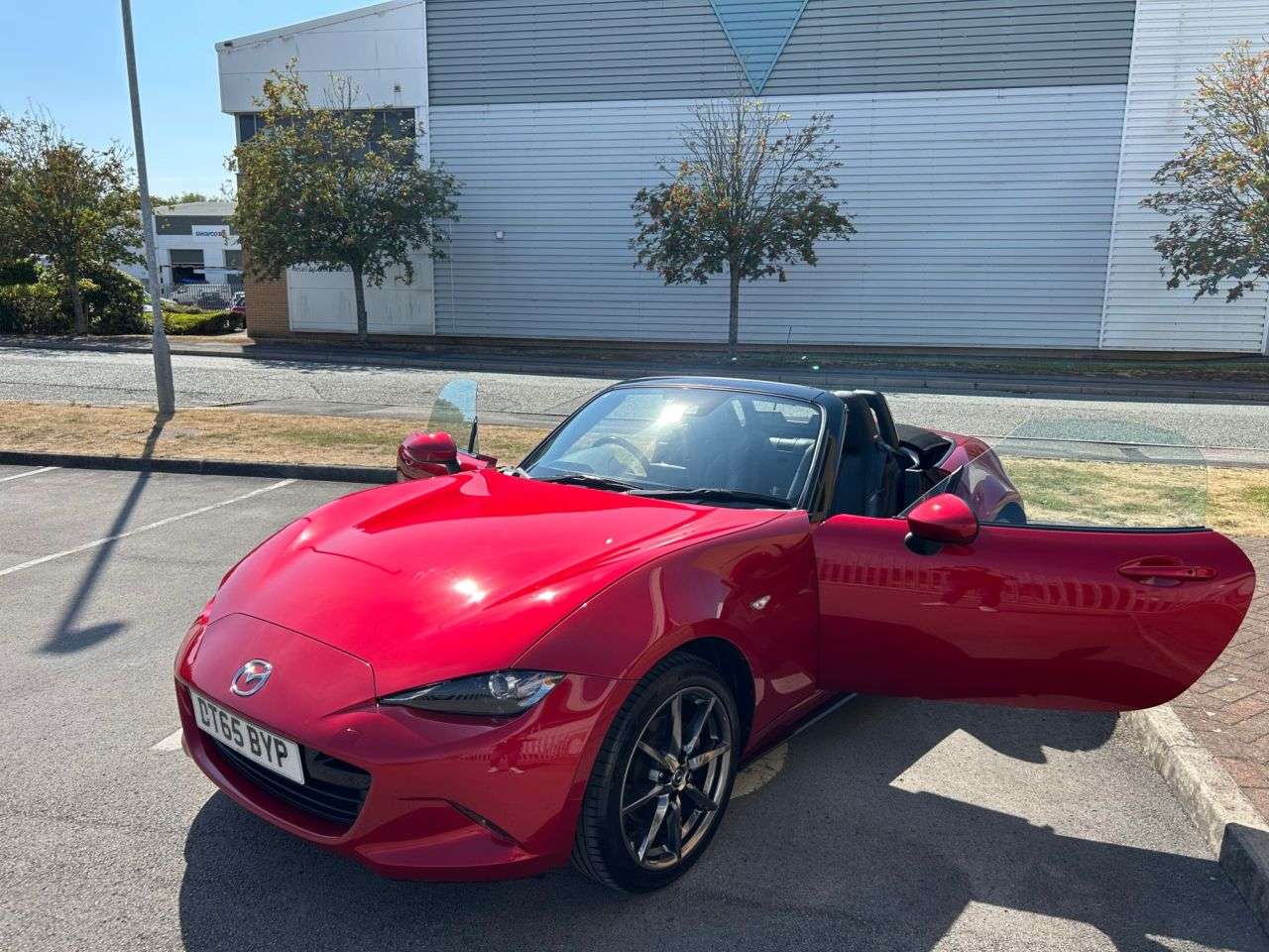 2016 MAZDA MX-5 2016 MAZDA MX-5