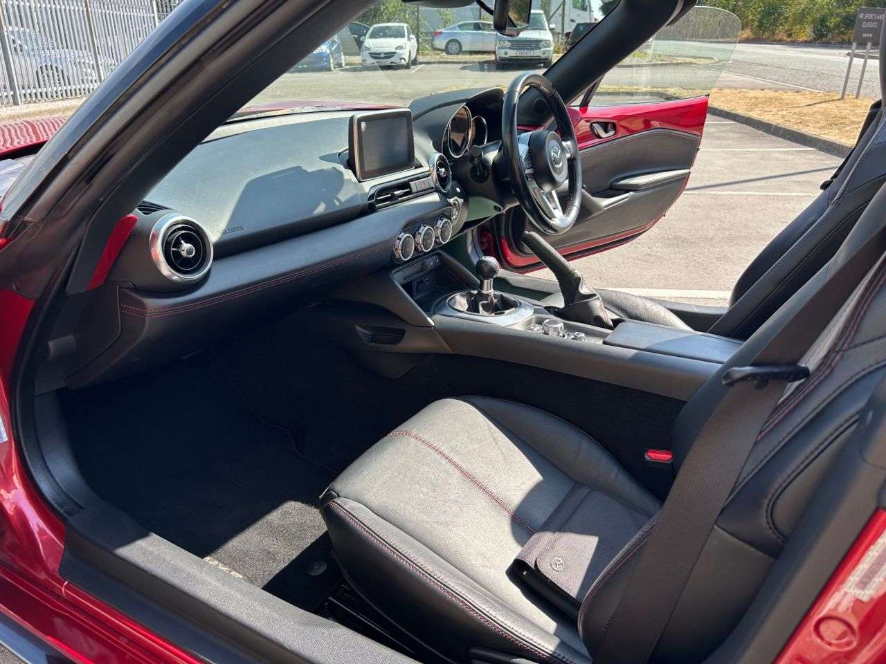 2016 MAZDA MX-5 2016 MAZDA MX-5