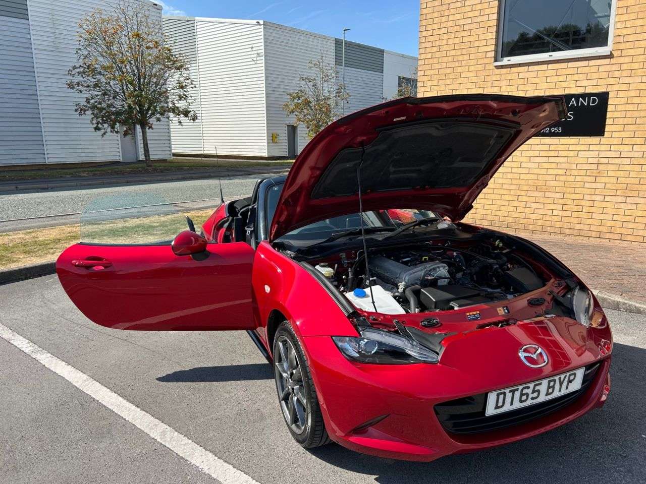 2016 MAZDA MX-5 2016 MAZDA MX-5