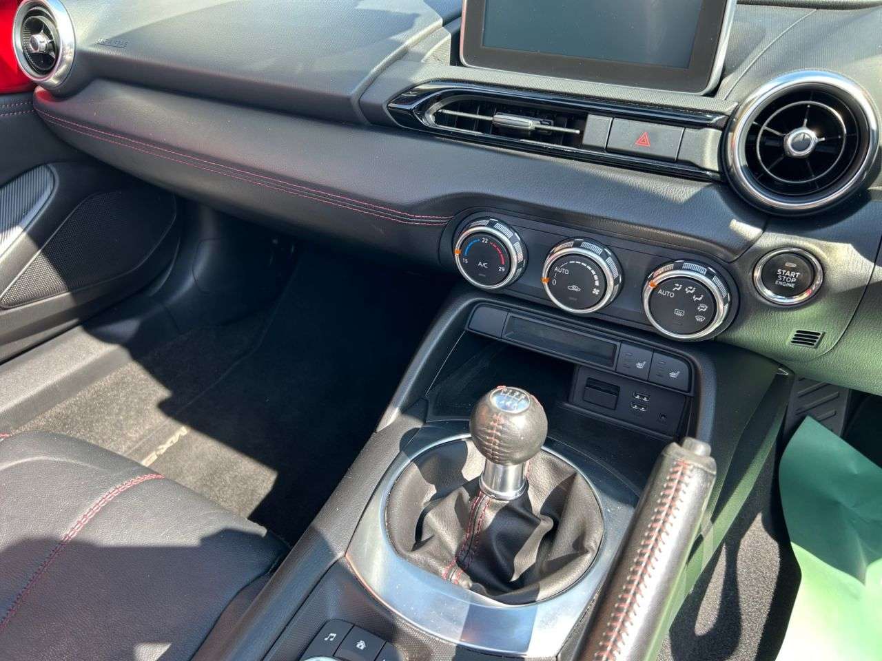 2016 MAZDA MX-5 2016 MAZDA MX-5