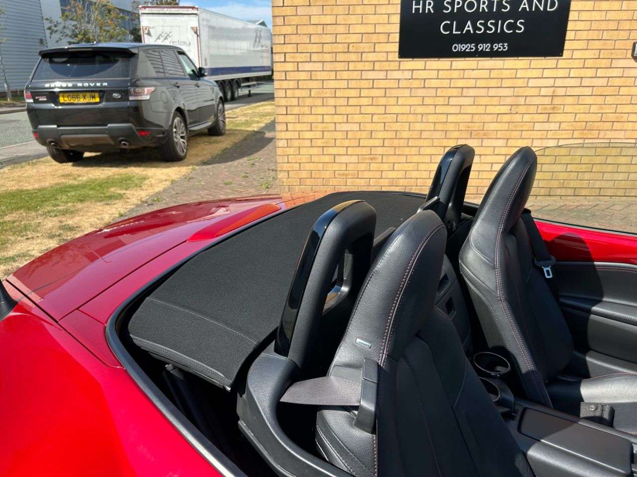 2016 MAZDA MX-5 2016 MAZDA MX-5