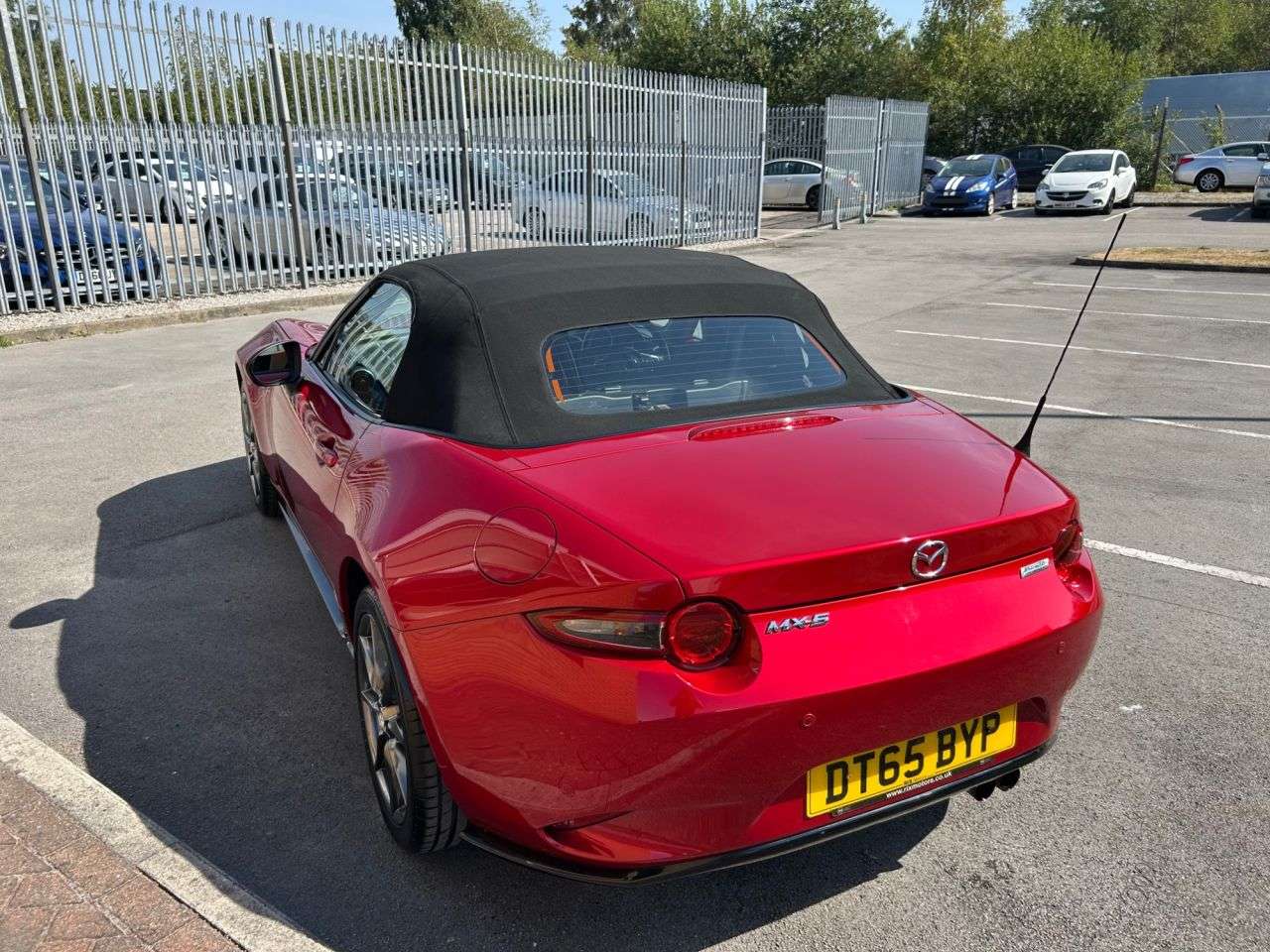 2016 MAZDA MX-5 2016 MAZDA MX-5