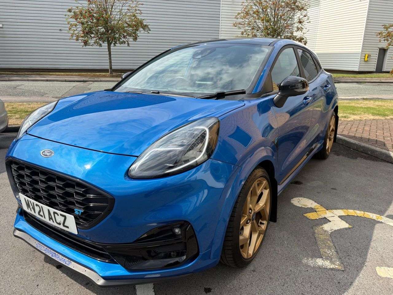 A 2021 FORD PUMA 1.5T EcoBoost ST SUV 5dr Petrol Manual Euro 6 (s/s) (200 ps)-Fantastic Low A 2021 FORD PUMA 1.5T EcoBoost ST SUV 5dr Petrol Manual Euro 6 (s/s) (200 ps)-Fantastic Low