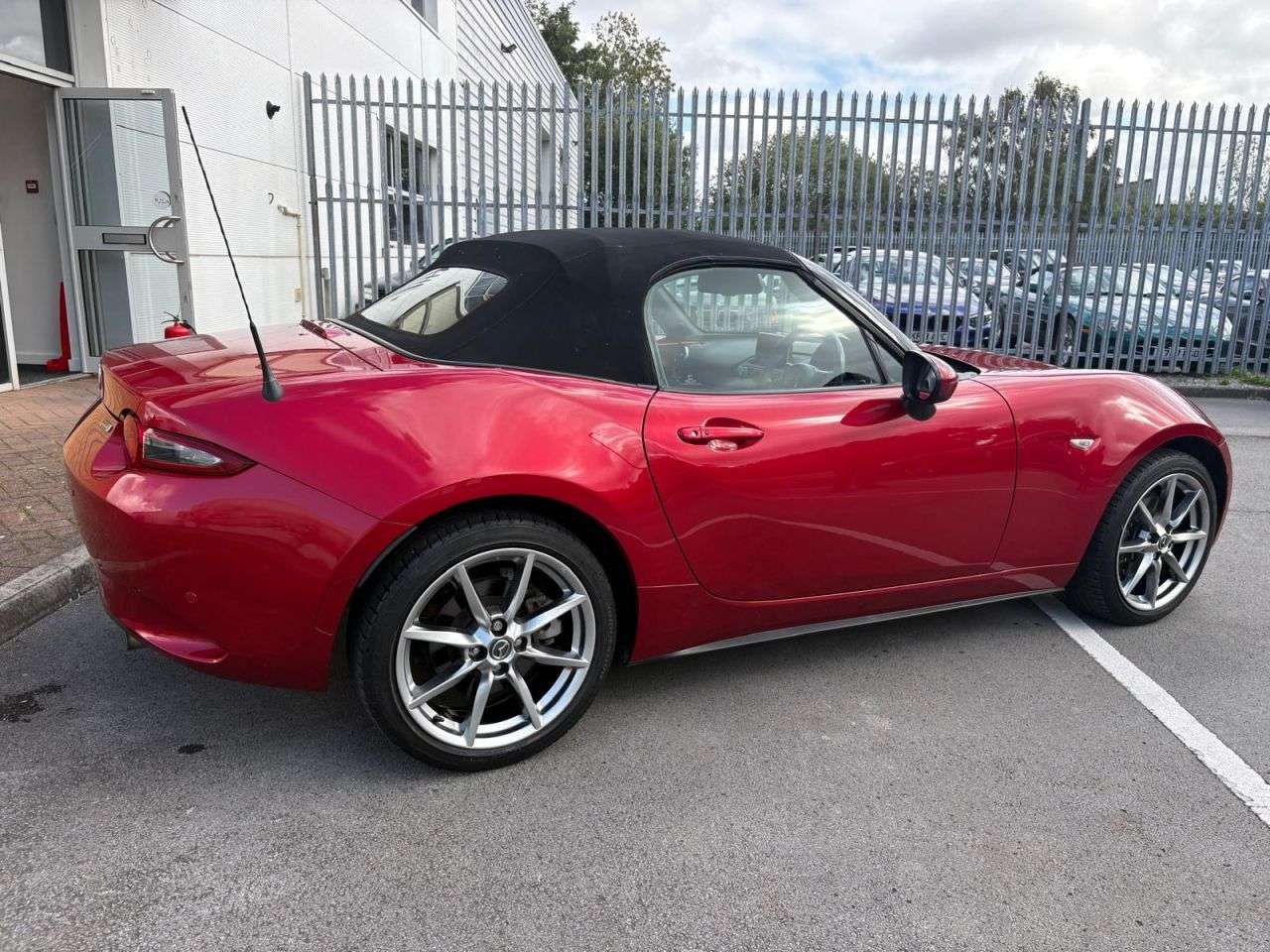 A 2015 MAZDA MX-5 2.0 SKYACTIV-G Sport Nav Convertible 2dr Petrol Manual Euro 6 (160 ps)-Supe A 2015 MAZDA MX-5 2.0 SKYACTIV-G Sport Nav Convertible 2dr Petrol Manual Euro 6 (160 ps)-Supe