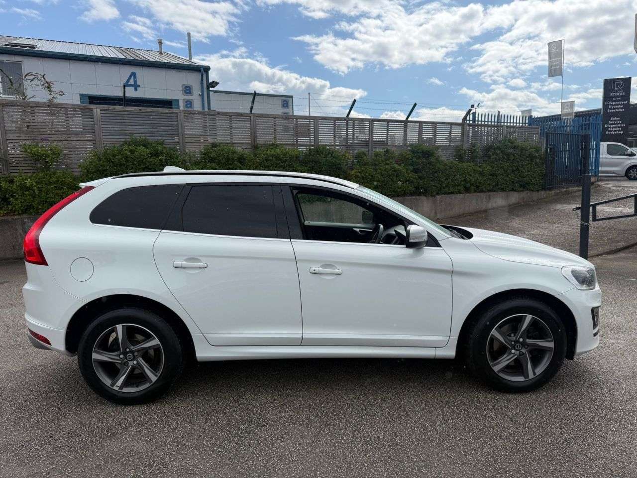 2015 VOLVO XC60 2015 VOLVO XC60