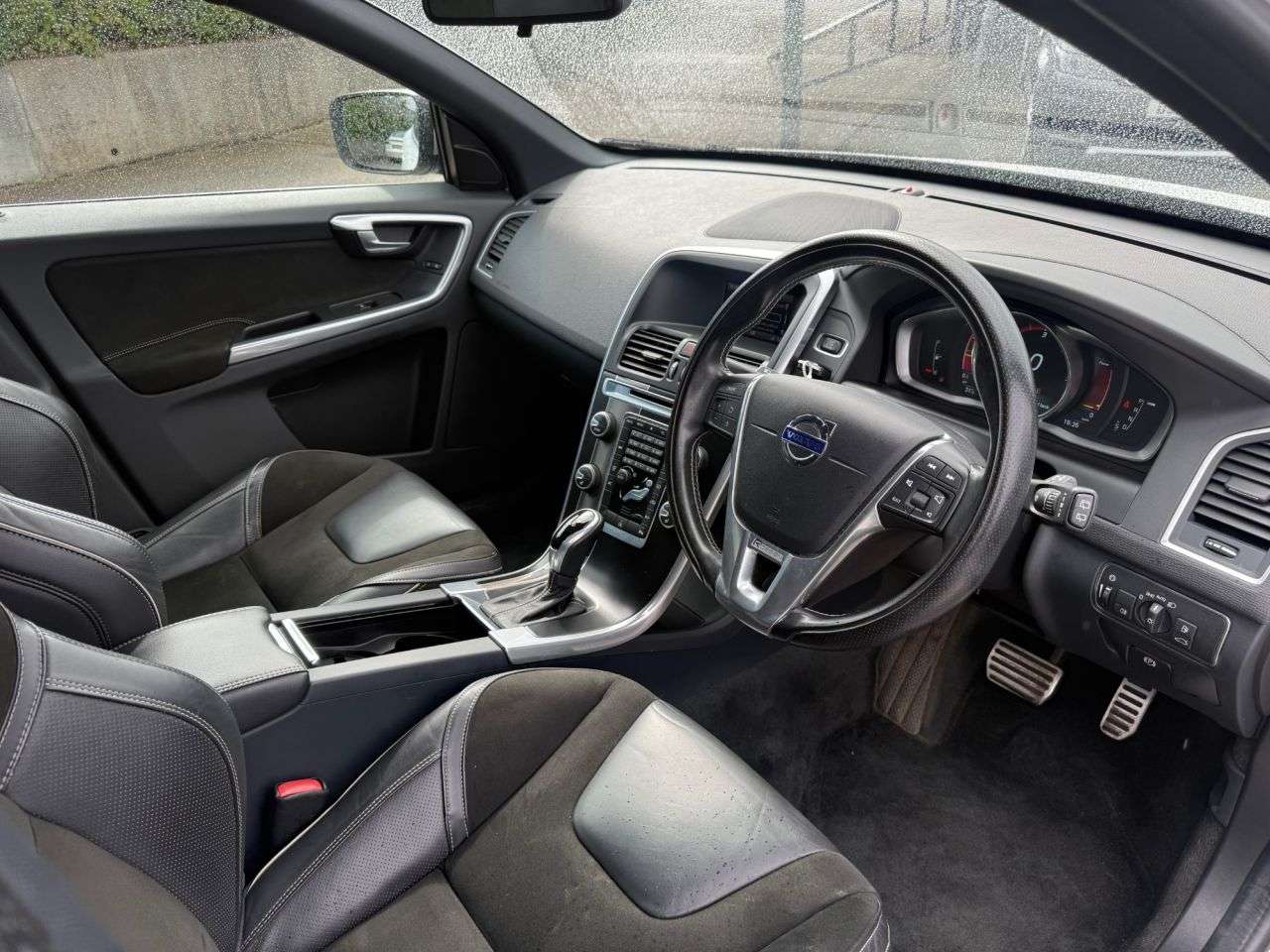 2015 VOLVO XC60 2015 VOLVO XC60