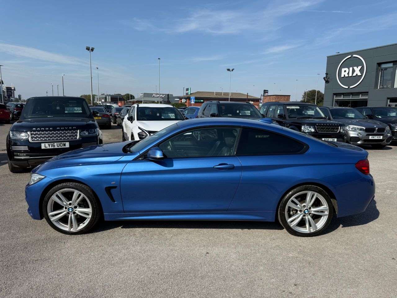 A 2013 BMW 4 SERIES 2.0 420d M Sport Coupe 2dr Diesel Auto xDrive Euro 6-2 FORMER KEEPERS FINIS A 2013 BMW 4 SERIES 2.0 420d M Sport Coupe 2dr Diesel Auto xDrive Euro 6-2 FORMER KEEPERS FINIS
