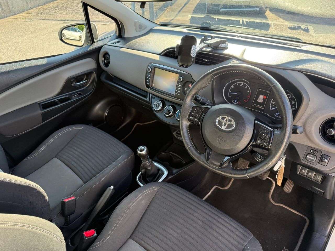 2018 TOYOTA YARIS 2018 TOYOTA YARIS