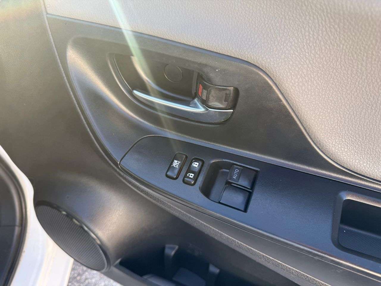 2018 TOYOTA YARIS 2018 TOYOTA YARIS