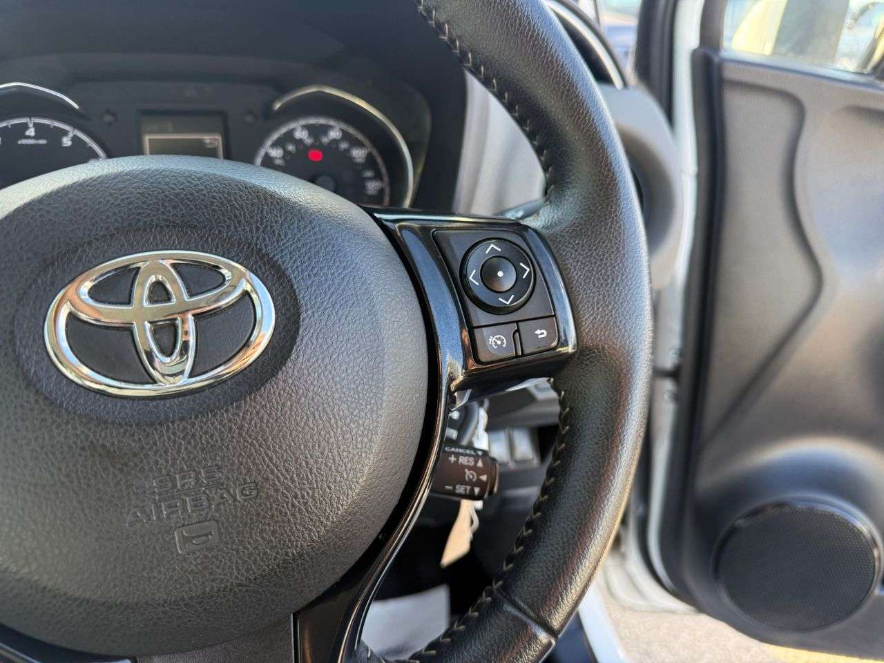 2018 TOYOTA YARIS 2018 TOYOTA YARIS