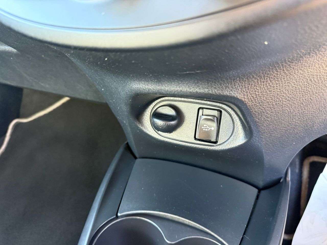 2018 TOYOTA YARIS 2018 TOYOTA YARIS