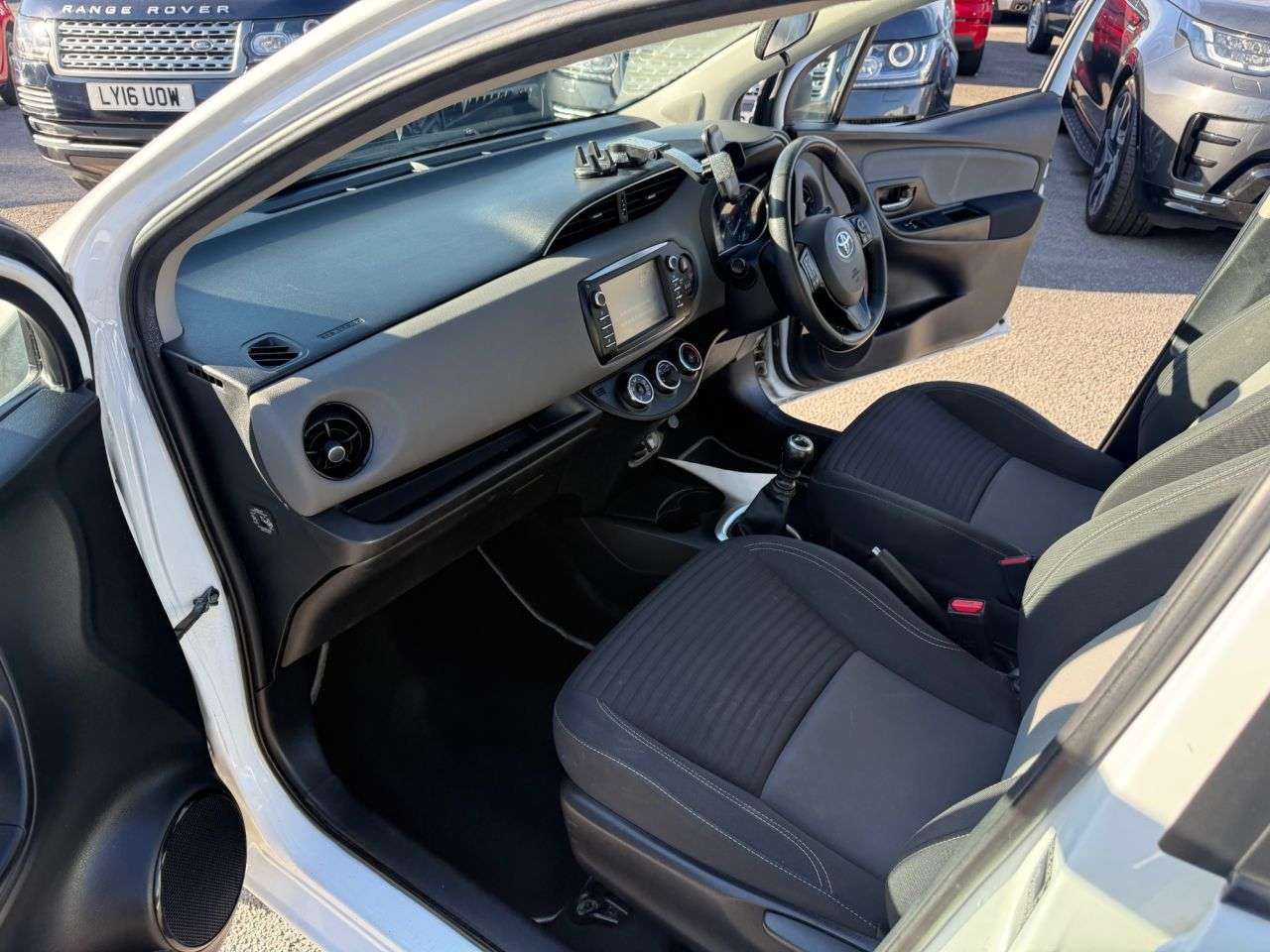 2018 TOYOTA YARIS 2018 TOYOTA YARIS