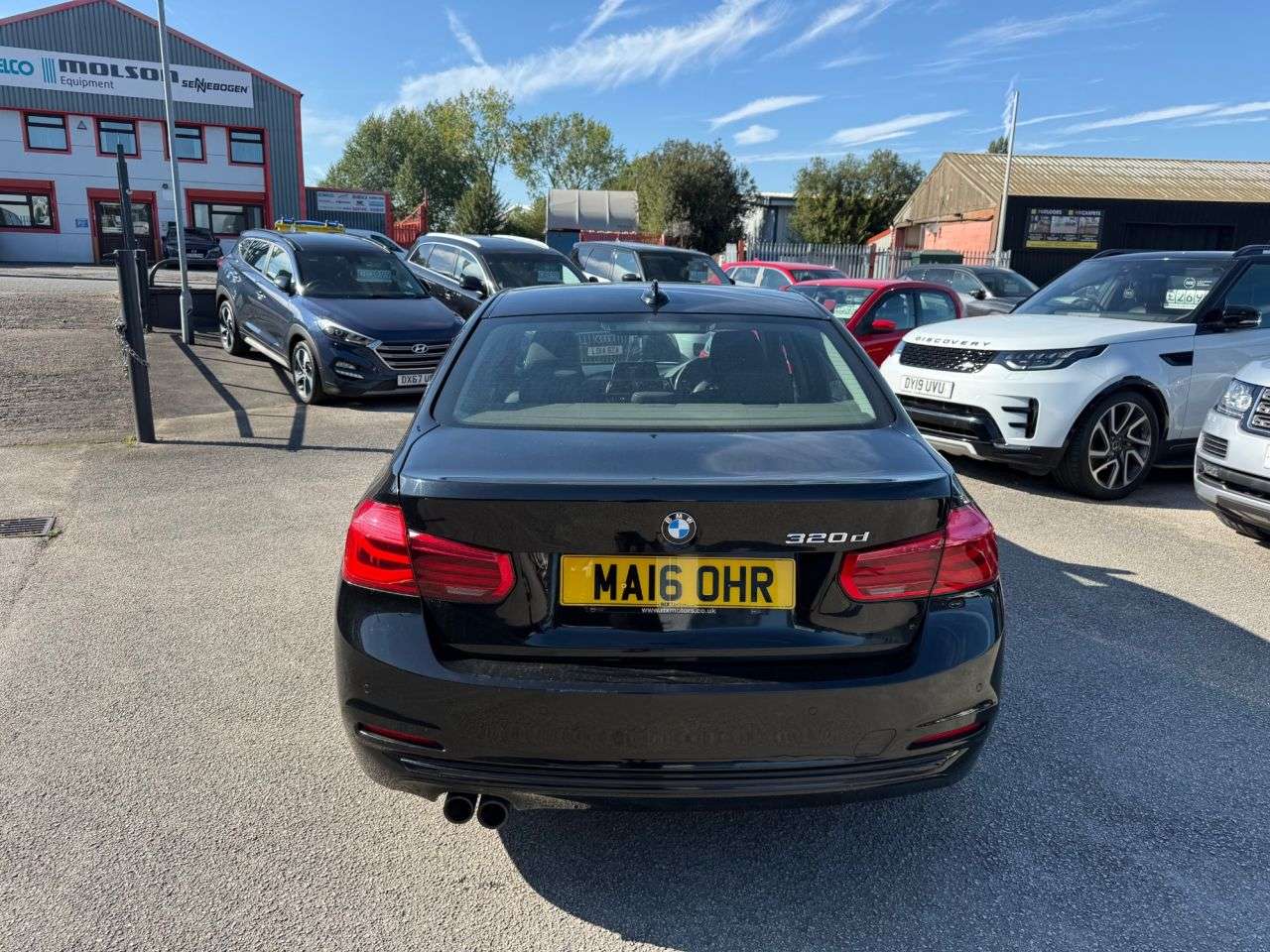 A 2016 BMW 3 SERIES 2.0 320d Sport Saloon 4dr Diesel Manual Euro 6 (s/s) (190 ps)-BLUETOOTH-CRU A 2016 BMW 3 SERIES 2.0 320d Sport Saloon 4dr Diesel Manual Euro 6 (s/s) (190 ps)-BLUETOOTH-CRU