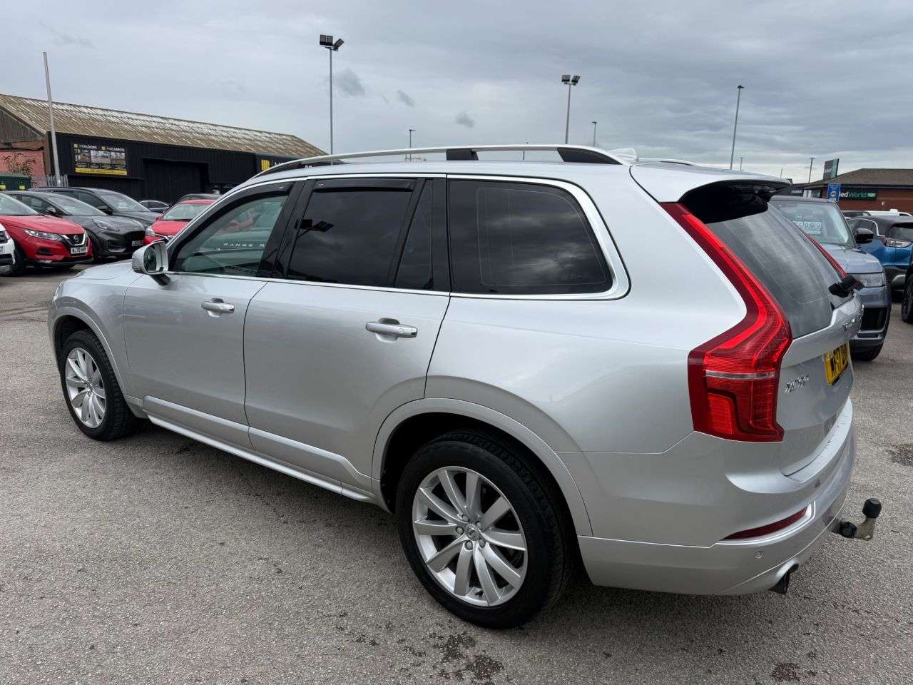 A 2017 VOLVO XC90 2.0 D5 PowerPulse Momentum SUV 5dr Diesel Auto 4WD Euro 6-HEATED BLACK LEAT A 2017 VOLVO XC90 2.0 D5 PowerPulse Momentum SUV 5dr Diesel Auto 4WD Euro 6-HEATED BLACK LEAT