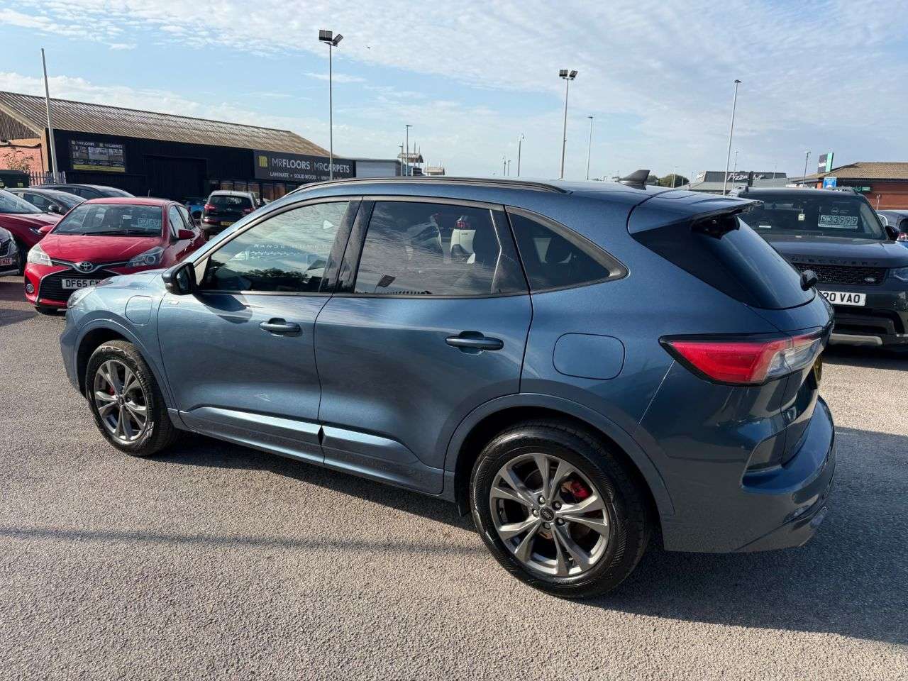 A 2022 FORD KUGA 2.5 EcoBoost Duratec 14.4kWh ST-Line SUV 5dr Petrol Plug-in Hybrid CVT Euro A 2022 FORD KUGA 2.5 EcoBoost Duratec 14.4kWh ST-Line SUV 5dr Petrol Plug-in Hybrid CVT Euro