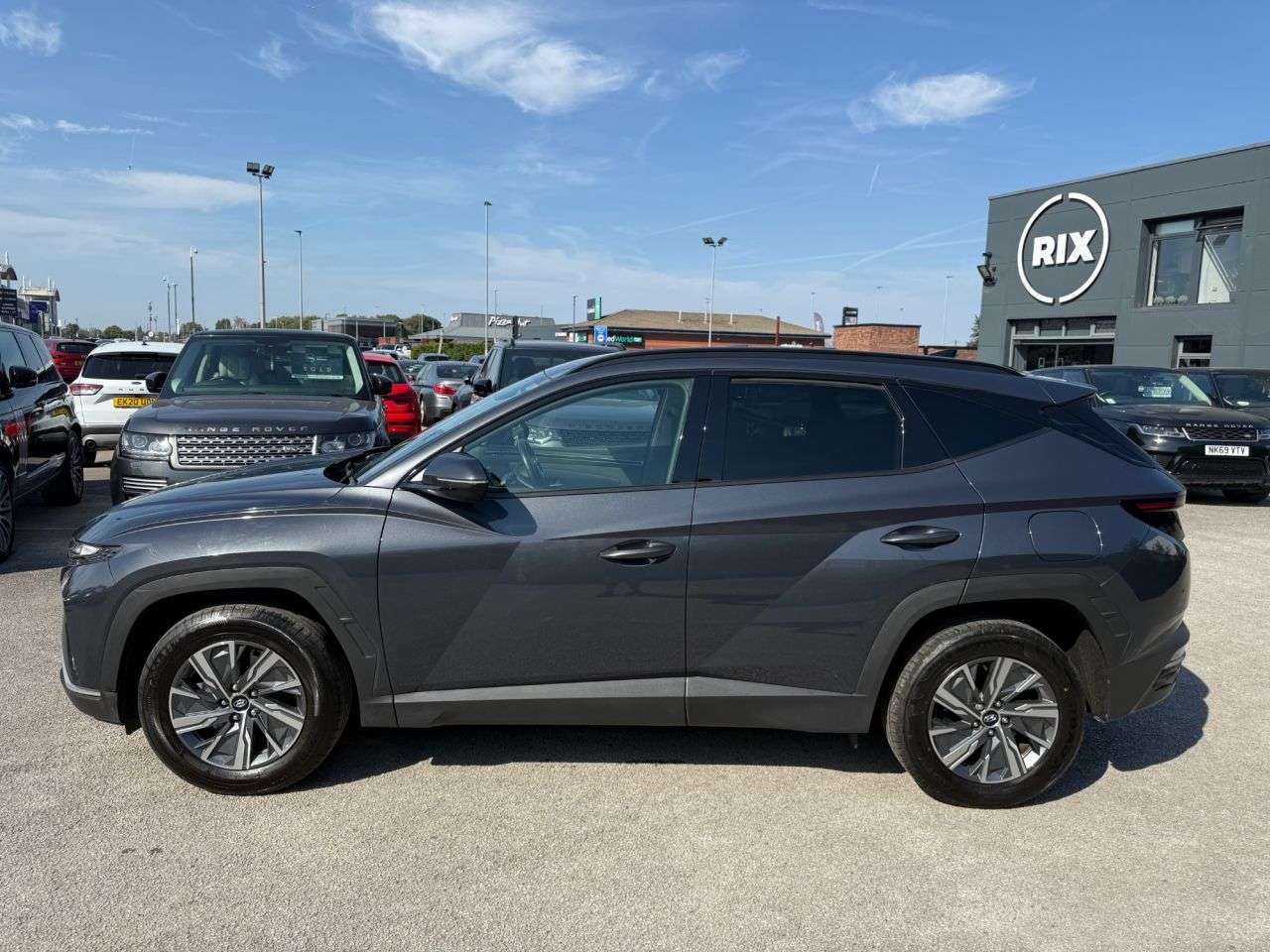 A 2022 HYUNDAI TUCSON 1.6 T-GDi SE Connect SUV 5dr Petrol Manual Euro 6 (s/s) (150 ps) 1 OWNER FR A 2022 HYUNDAI TUCSON 1.6 T-GDi SE Connect SUV 5dr Petrol Manual Euro 6 (s/s) (150 ps) 1 OWNER FR
